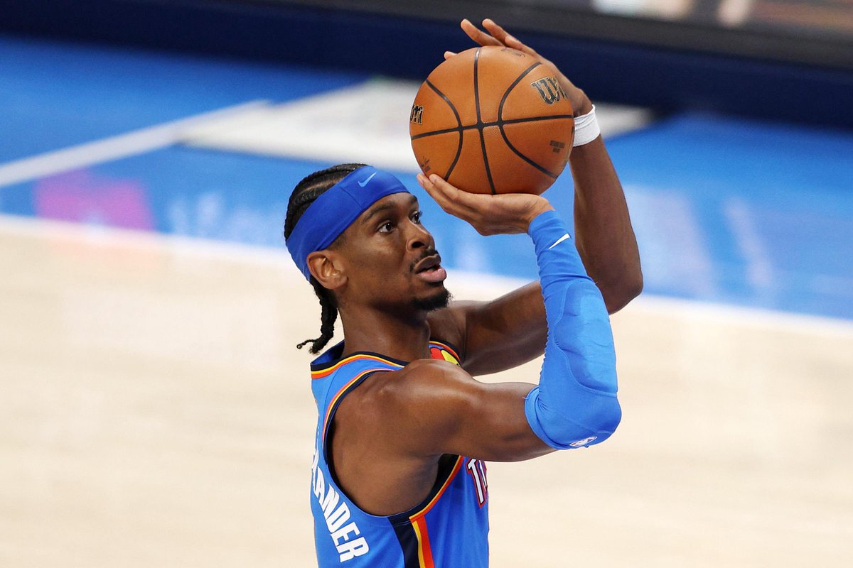 𝒃🏀 tweet media