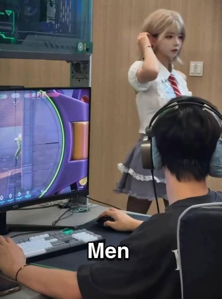 insane poses tweet media