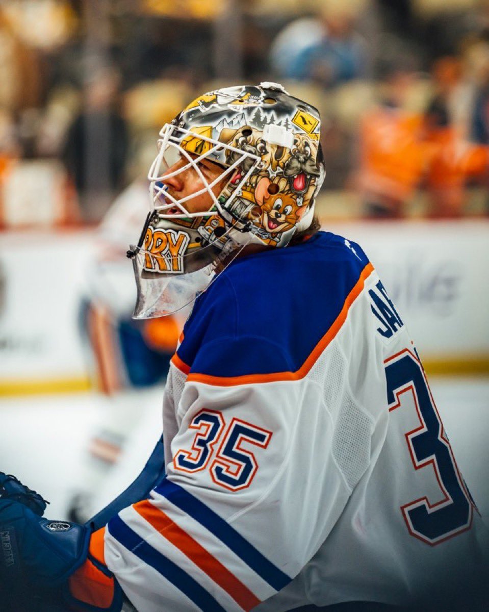 Familiar faces in new places. (But the mask remains the same.) 🆕 🥅