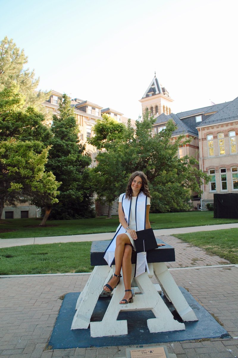 _elsielynn_'s tweet photo. “You can’t trip on the 10 yard line”
I’m officially a college graduate from Utah State University. I received my Undergraduate in Intergraded Studies and a Masters in Sports Management! I’m more excited to push forward and continue this journey as a college graduate! 💙 https://t.co/1TQj3D18Dh