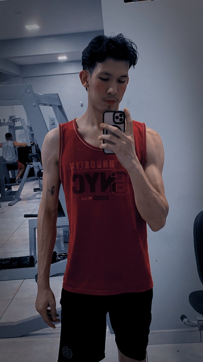 franc47015's tweet photo. 🏋🏻‍♂️💪🏻🥵 https://t.co/jJSs4QuLjk