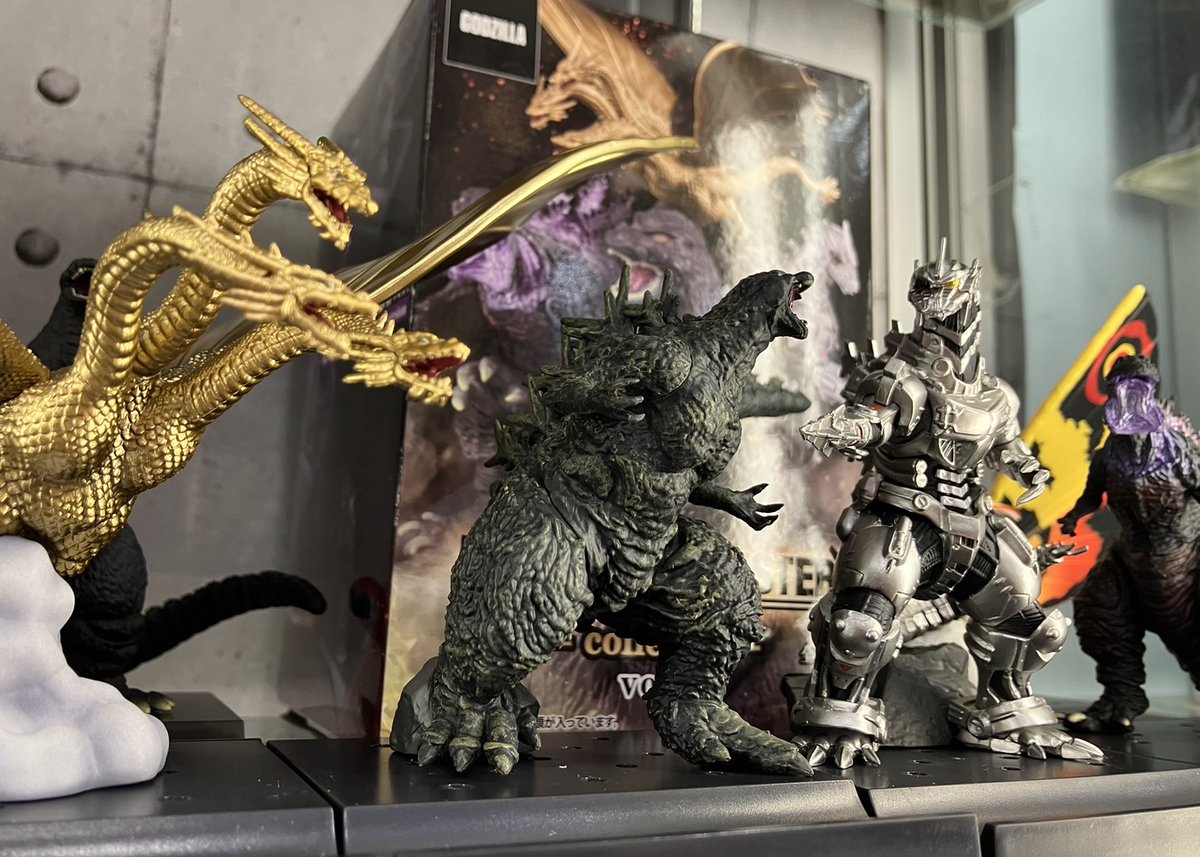 東宝ゴジラ新商品 が5階売場に入荷🎵 #東宝 「DESKTOP MONSTER