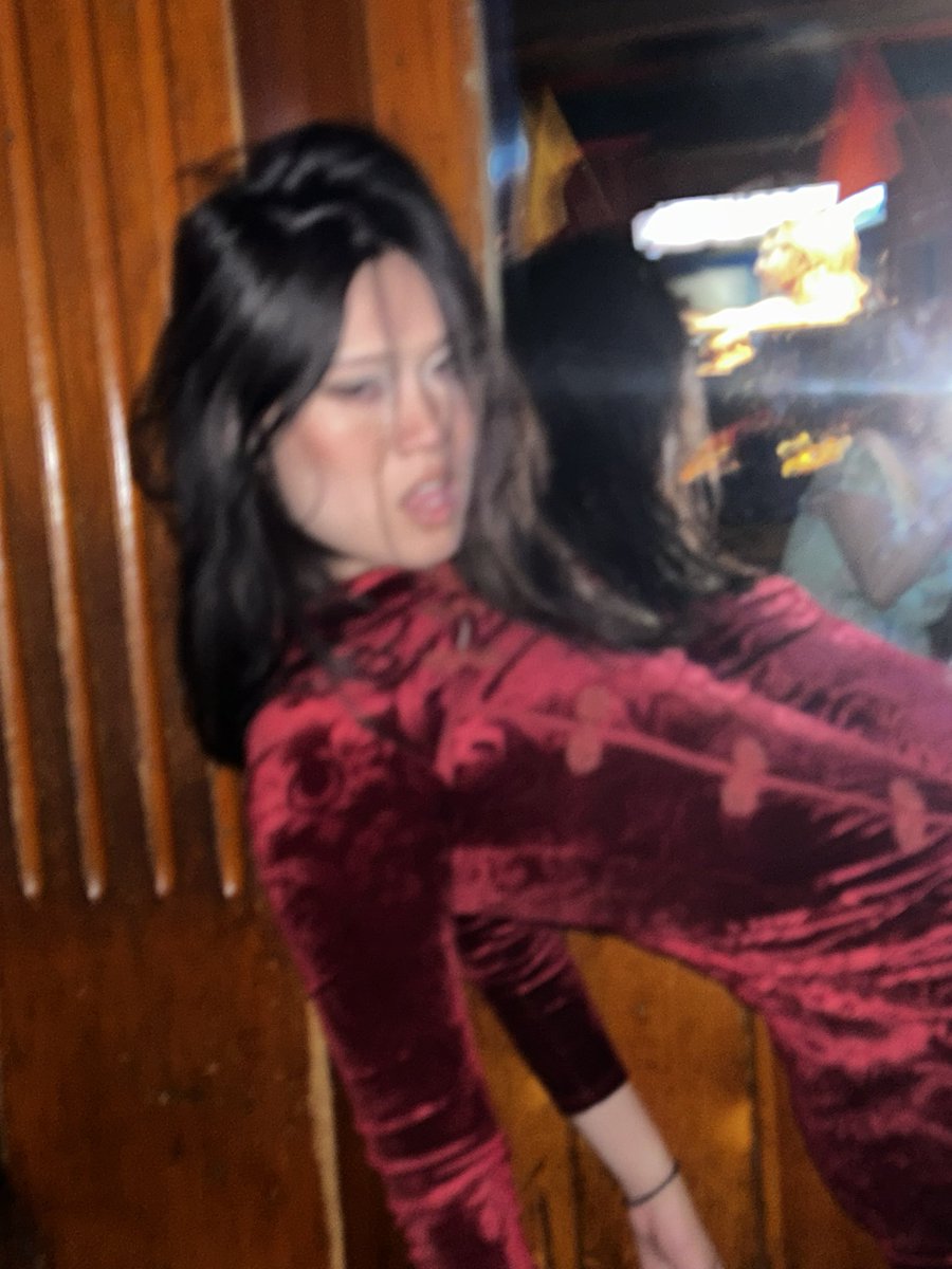 Valentine tweet media