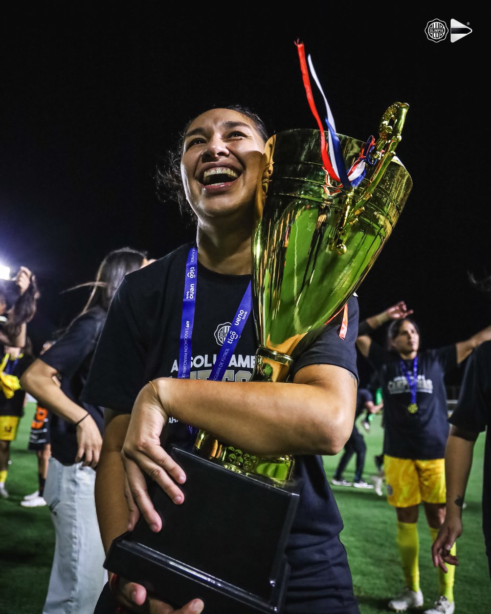¡El mejor equipo de la temporada 2025! ⭐️⭐️

Días después de conquistar la Copa Paraguay, <a href="/ClubOlimpiaFeme/">Olimpia Femenino</a> se alzó con la presente edición de la Supercopa Paraguay APF.

En una emocionante definición, las Franjeadas terminaron imponiéndose a Libertad desde la tanda de penales.