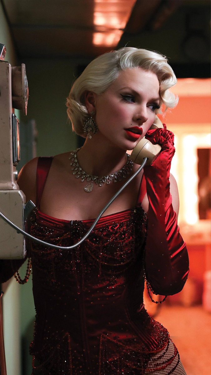 maroonlover2's tweet image. how i met her                    still with her