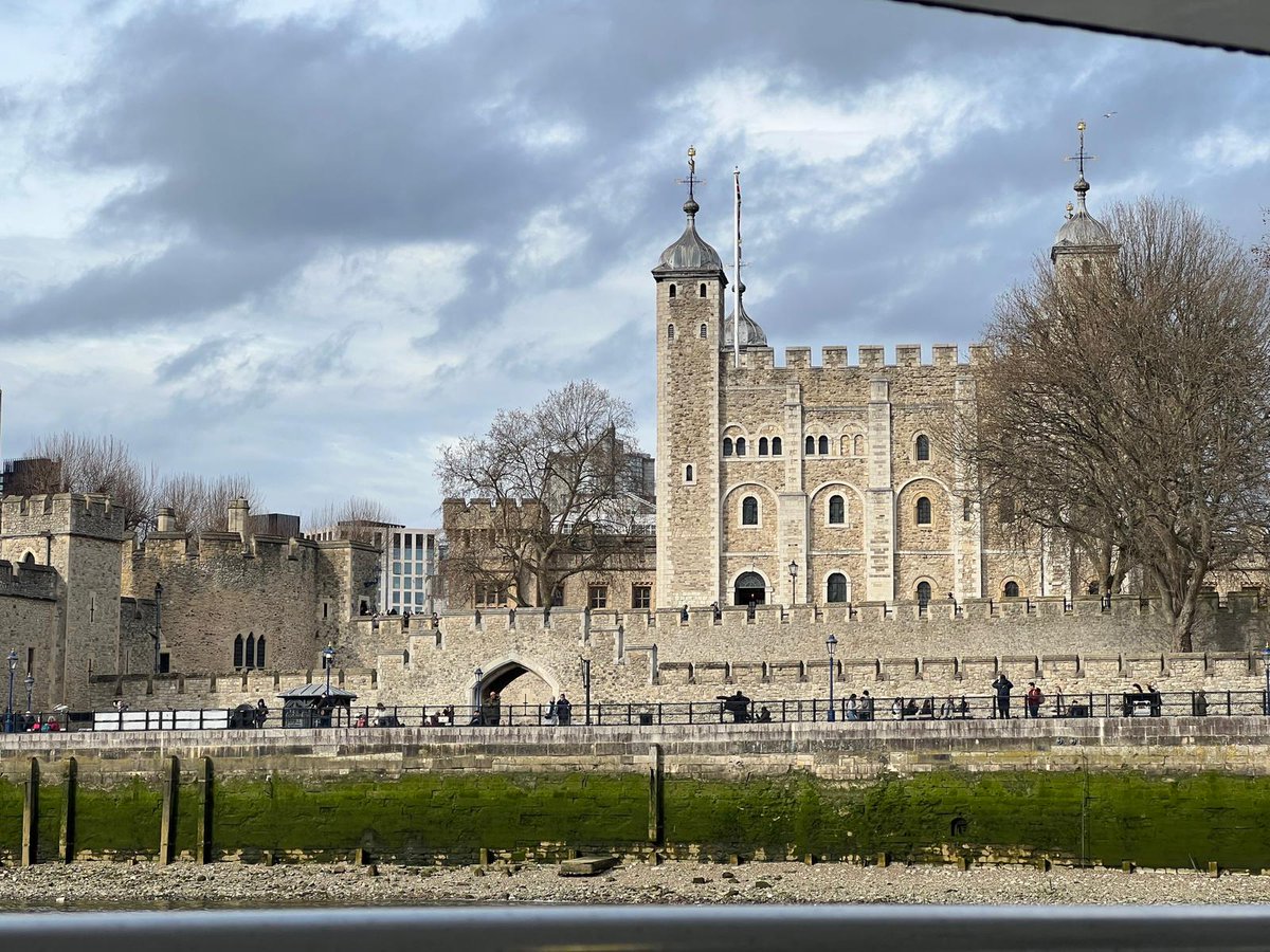 CaiusThoughts's tweet photo. Take your nose out of X, turn off the GB news, and go out and enjoy London.
You won’t be sorry.
It’s a beautiful city. Full of colour, life, and energy.
#RealLondon https://t.co/PQpYlGRc5d
