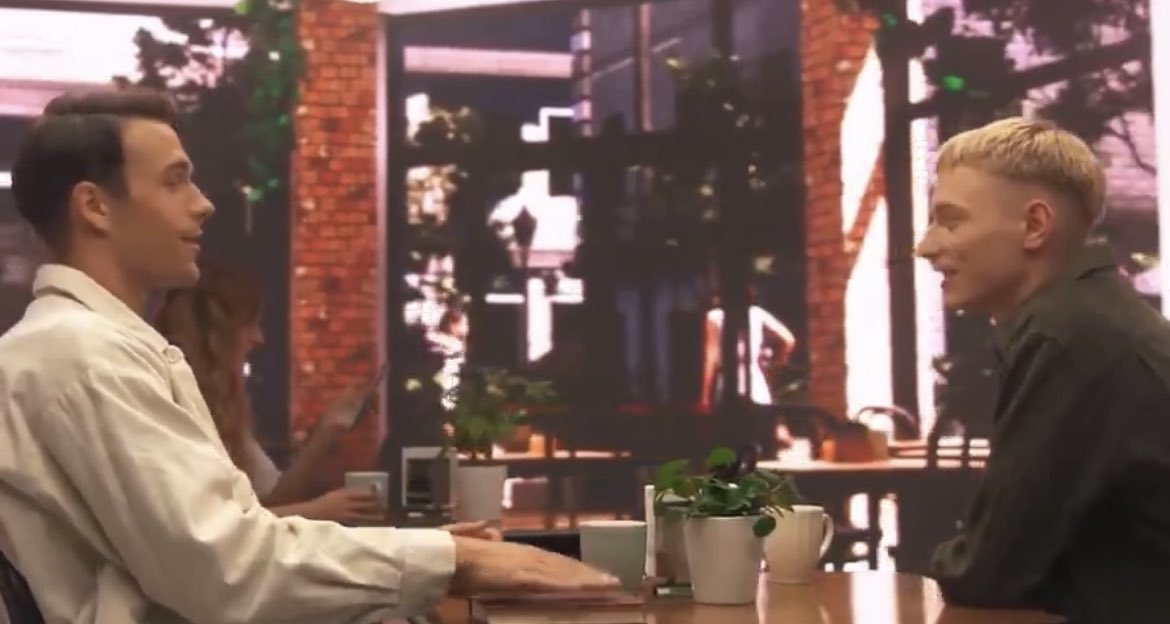 VPLab_kitasando's tweet image. 想像を具現化できるスタジオ、
"北参道スタジオ"🎥🎞✨

LEDパネルにCGを投影､､､
海、雪山、宇宙などロケに行くには厳しい場所、
サイバーシティや異世界などの仮想空間､､､
様々な撮影に対応し、「合成済みの完パケ」を作成いたします✨

#VPLab
#LEDスタジオ
#スタジオレンタル