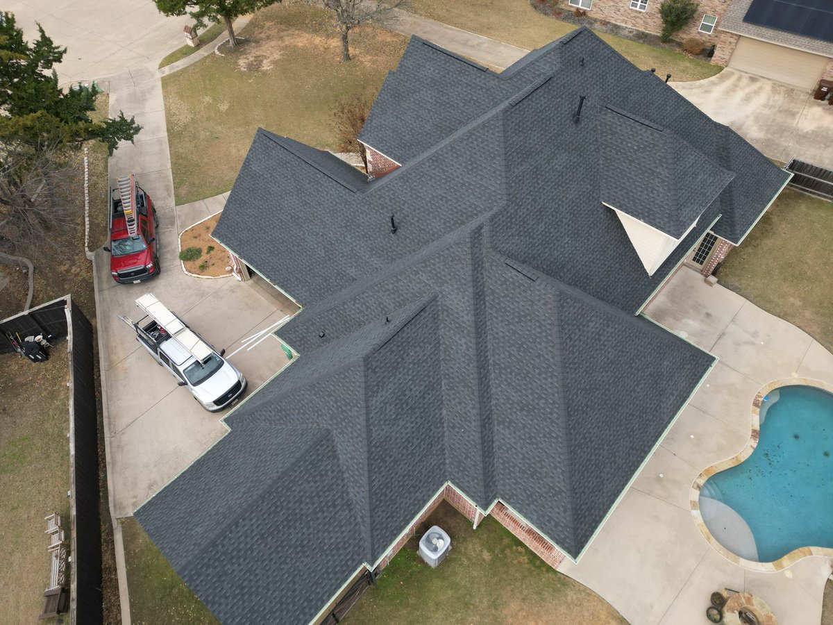 Presidio Roofing Company tweet media