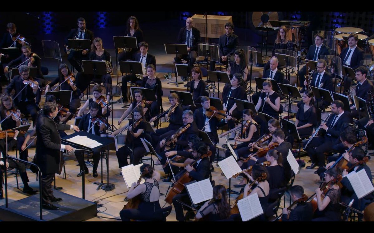 ChangShaDaily's tweet image. Here’s a #musical #invitation from #Moscow. On January 7, 2026, the Moscow State Classical Symphony Orchestra will present the "Eternal Melodies" 2025-2026 New Year #Concert at the #Changsha Concert Hall, striking up beautiful notes for the new year. #art #music #ConcertTickets…