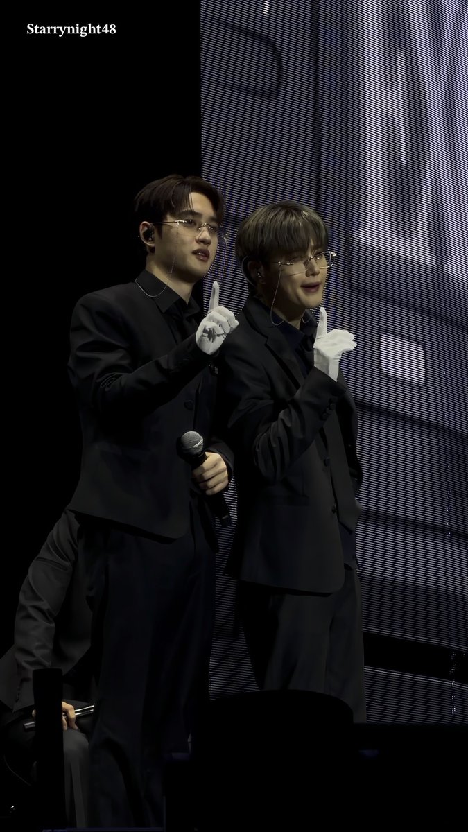 starrynight48_'s tweet photo. 251214 EXO'verse 
🔥🔥
#EXOverse #EXO #SUHO #수호 #준면
#KYUNGSOO #경수 #디오 
#엑소팬미팅 #엑소 https://t.co/WAlLVdXXp8