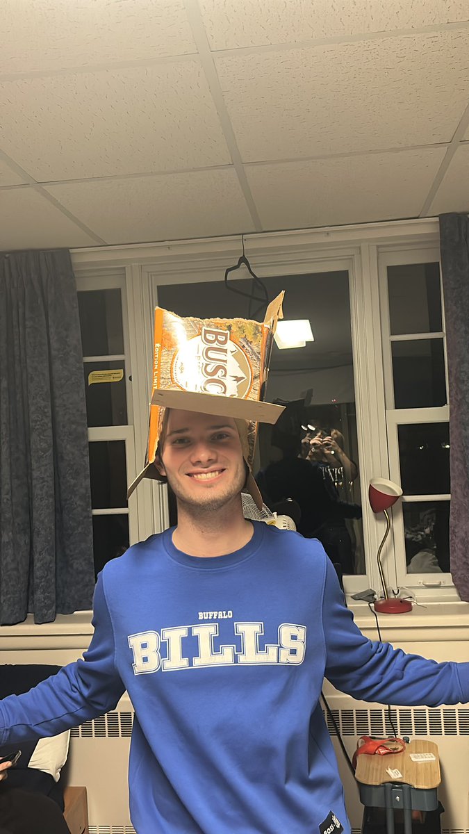 Csquire32Squire's tweet photo. Breaking news🚨
Brapps mom says he’s special https://t.co/8BZ2aCTM9B