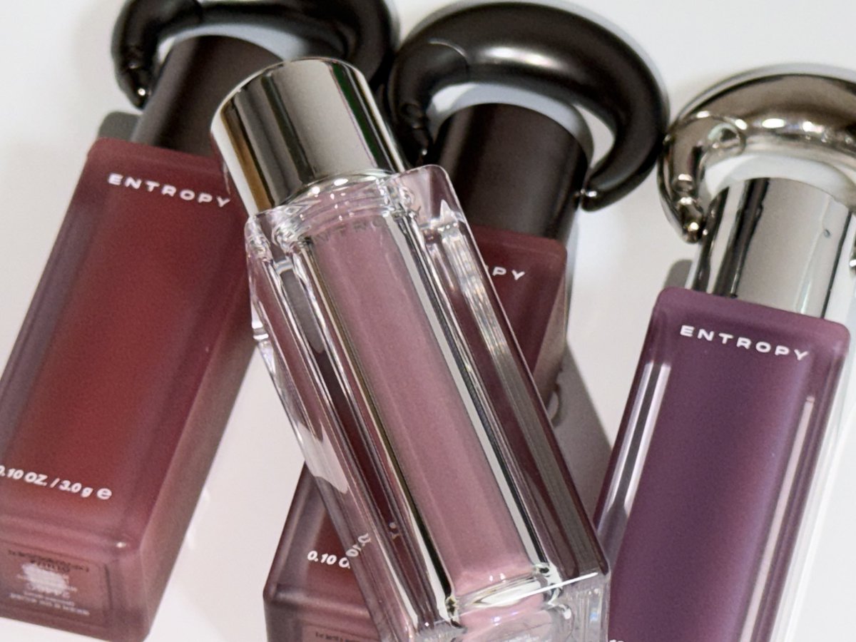 코덕계 시작과 함께 한 엔트로피 메이크업 쿨톤립✧˖°

❄︎ G6 푸드레 POUDRE GEM 차분 핑크

❄︎ G5 토파즈젬 TOPAZ GEM 버건디 로즈

❄︎ C10 타파이트참 TAAFFEITE CHARM

❄︎ T4 로브 ROBE 은은한 모브