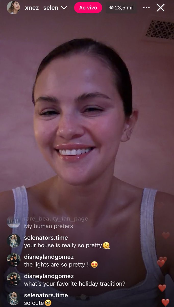 selforlive's tweet photo. Ela ao vivo de novo tentando interagir com a gente 🥹💖 https://t.co/9doApjQ0cm