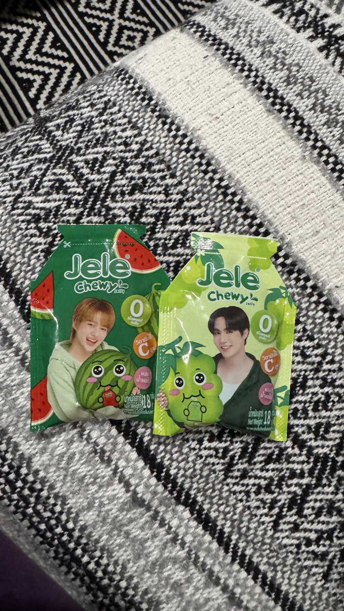 oh no 😥 my last jele! 😢 Anyone in the usa know where to buy jele