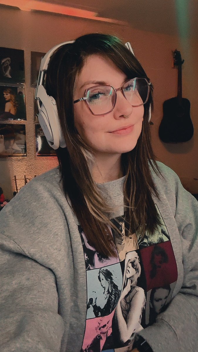 How about some cozy chaos? 

Twitch.tv/ashleeeeean