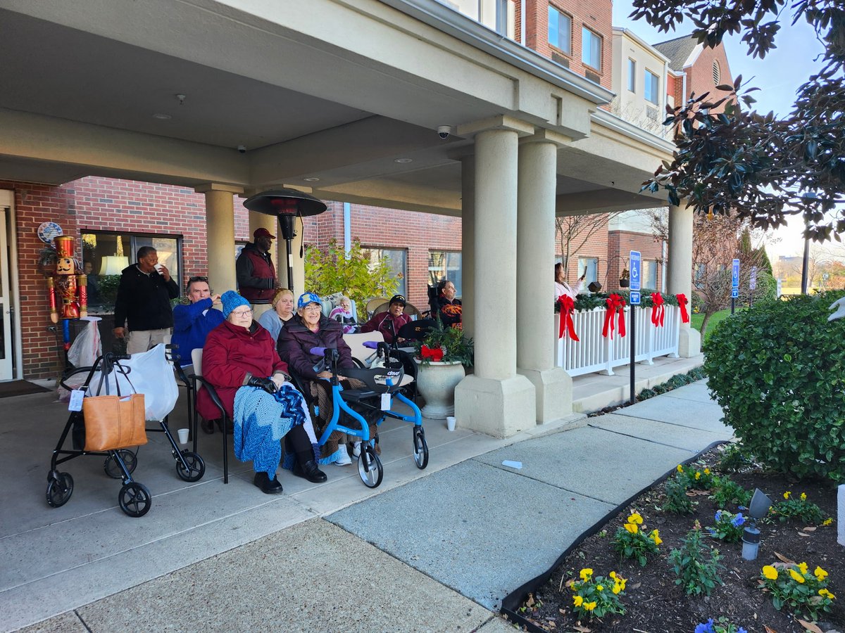 🎄🚗 Honored to support Marian Manor’s Honking in the Holidays parade! Sheriff Rocky Holcomb joined city leaders, volunteers and families to spread festive cheer. Events like this remind us how special our community truly is. 
#VBSOconnect #VBCommunity
