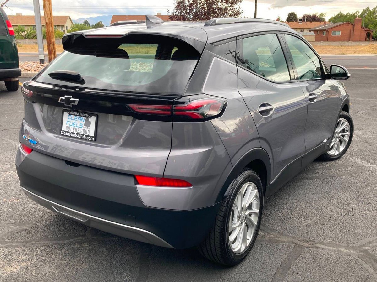 CleanFuelsUtah's tweet photo. 2023 Chevrolet Bolt EUV   Check out our new inventory:  https://t.co/Fp31DSMsaz Discover the future of driving with the 2023 Chevrolet Bolt EUV. Feel the rush of electric performance while enjoying https://t.co/JdI0I41gks