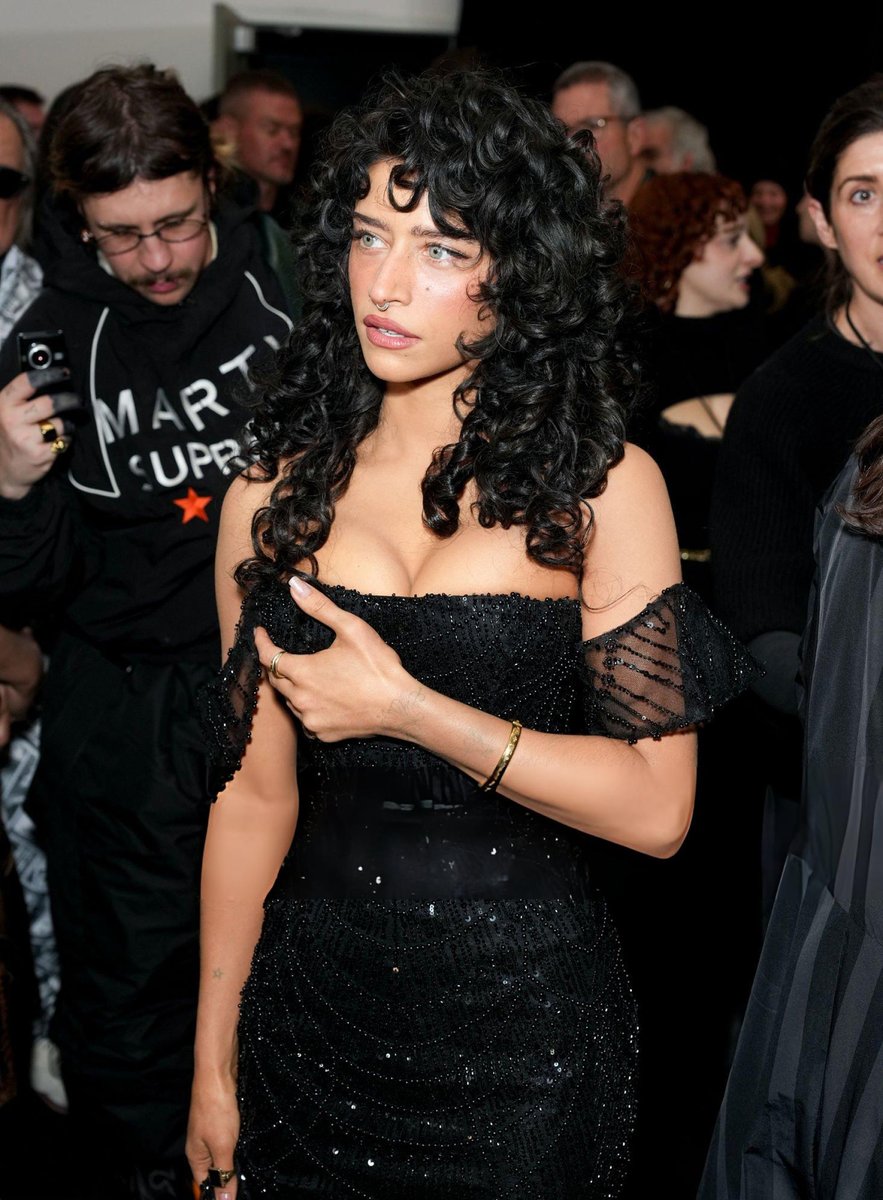 OdessaAzionUPD's tweet image. DIVINE! Odessa A'zion at "Marty Supreme" New York City premiere.

Photo by John Nacion.