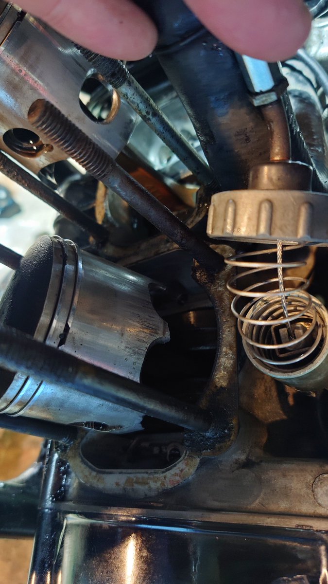 A ♬ ページ お久しぶりです。 ボチボチX再開してこうと思います。 いきなりですが