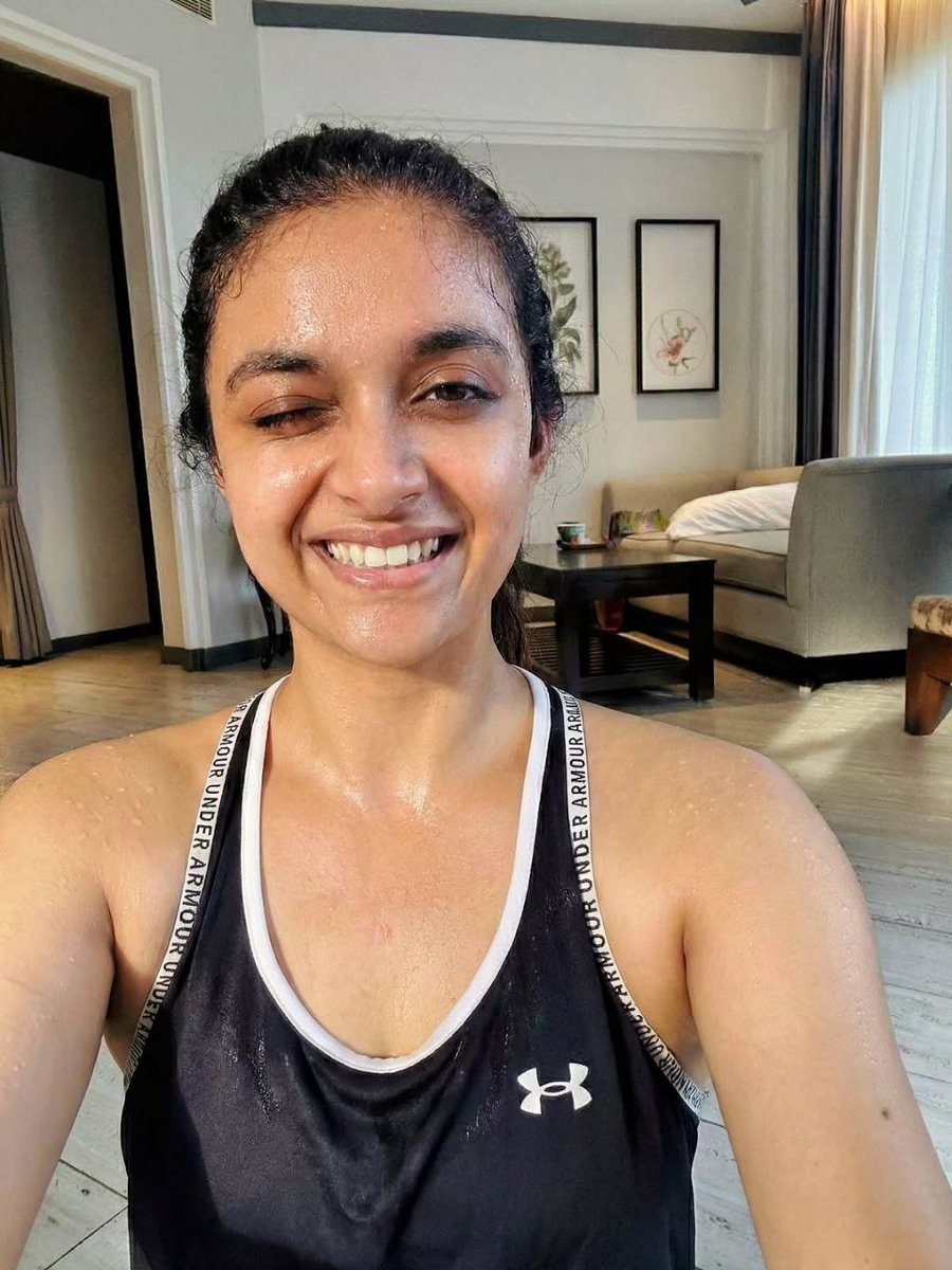 ᴀᴄᴛʀᴇꜱꜱ ʙɪ^ tweet media