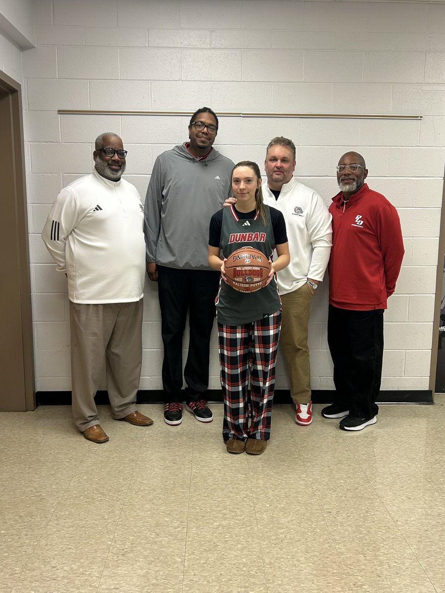 Dunbar Lady Bulldogs Basketball tweet media