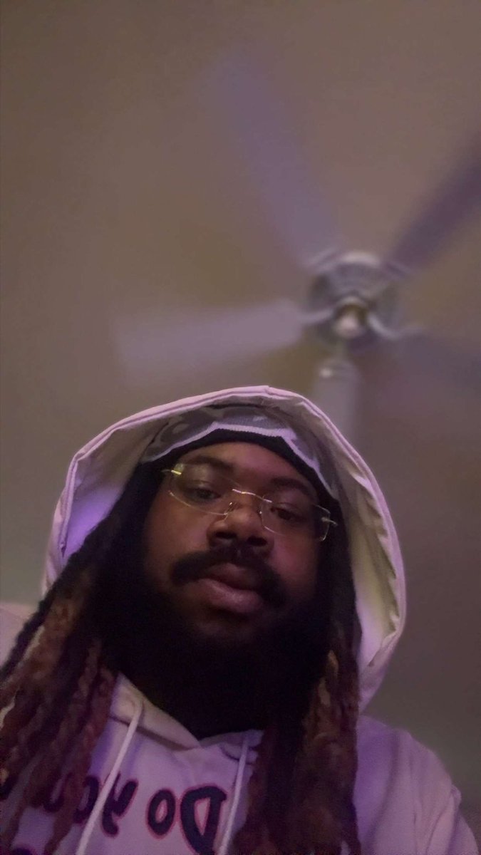 B1TCHL3SSS's tweet image. 