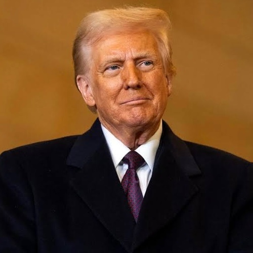 MartiniGuyYT's tweet photo. PRESIDENT TRUMP TO INTERVIEW PRO-CRYPTO FED GOVERNOR CHRISTOPHER WALLER FOR FED CHAIR POSITION ON WEDNESDAY

Bitcoin friendly leadership is coming! 🚀 https://t.co/5L55X3oHUx