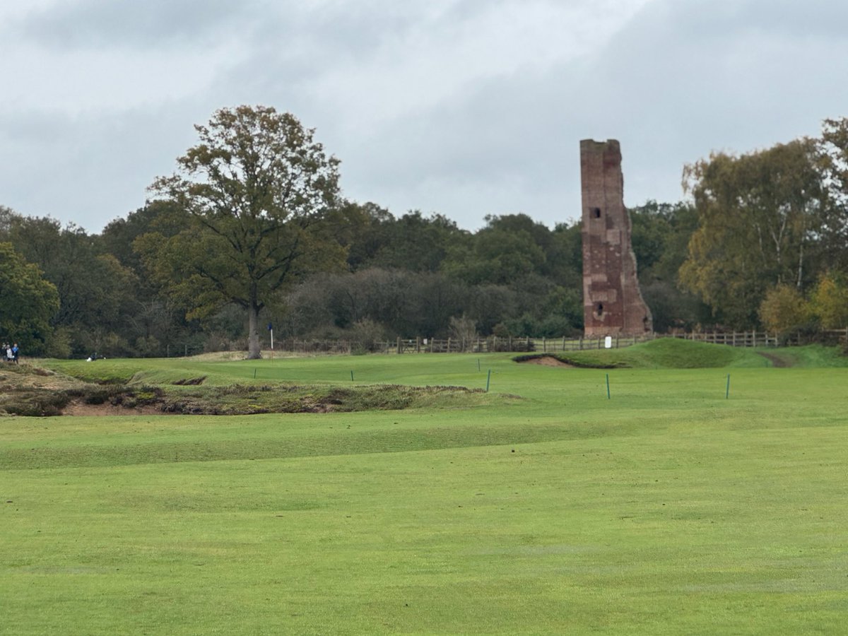 kubs79's tweet photo. @BryanTweed16 @woodhallspagolf tops my list for best course played🏌️‍♂️ https://t.co/SHear9Ds3X