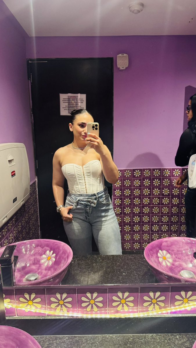 Recuerda: 
El cambio verdadero empieza cuando dejas de enfocarte solo en lo que quieres lograr y empiezas a enfocarte en quien necesitas ser para lograrlo! ✨