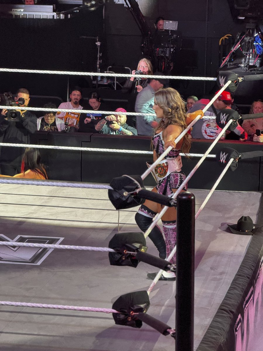 richschellhase's tweet image. #fatalinfluence @FallonHenleyWWE @lainey_wwe #WWENXT