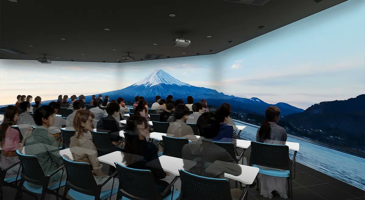 みんな、ゲートウェイホールの3面スクリーンの映像は、もう見てくれた