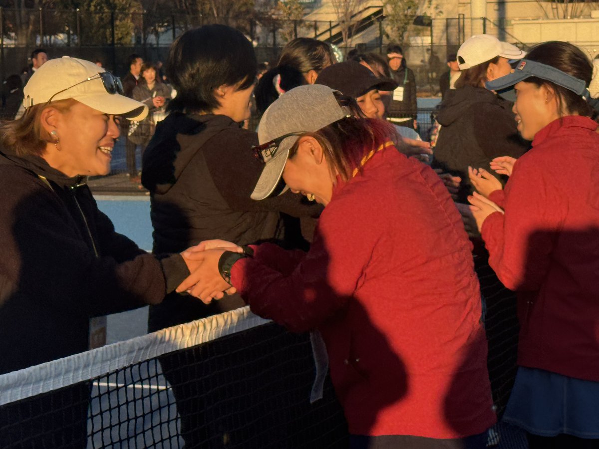 zenkokuladies's tweet photo. #ソニー生命カップ
第47回全国レディーステニス大会
全国決勝大会おつかれさまでした🎾

大会開催期間中に投稿できなかったお写真を
少しずつ投稿いたします📷
大会の思い出に是非ご覧ください🤗

#全国レディーステニス大会
#全国決勝大会
#アマチュア最高峰の大会
#女子ダブルス #テニス女子 #テニス https://t.co/SZsVmT5G5B