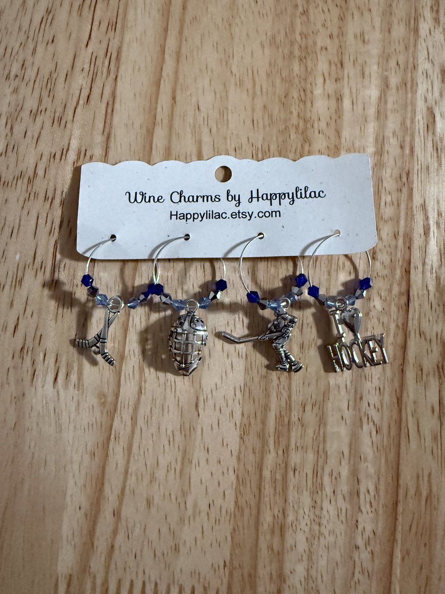SLMor's tweet image. Volleyball Wine Charms and Ice Hockey Wine Charms…
Silver Plated Wine Rings!
Deluxe Silver Tone Charms!
More themes to pick from in my ETSY shop!
Go check them out - happylilac.etsy.com
#volleyballgirls #IceHockey #hockeywinecharms #volleyballwinecharms