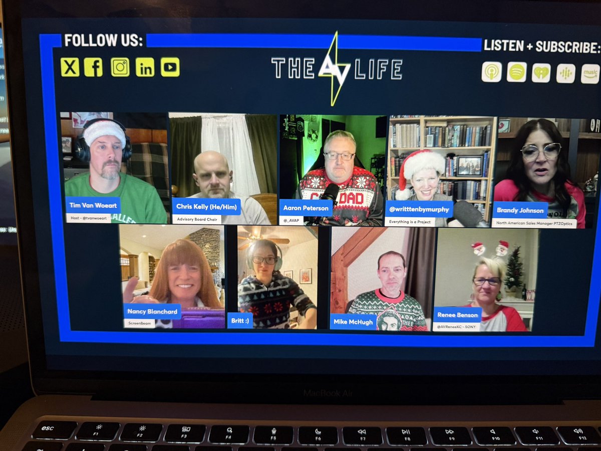 nancyblanchard's tweet image. Happy Holidays!! @TheAVLifePod special edition with the crew - @TVanWoeart @AVReneeKC @WrittenByMurphy minus @AV_JamesKing . 
#AVTweeps