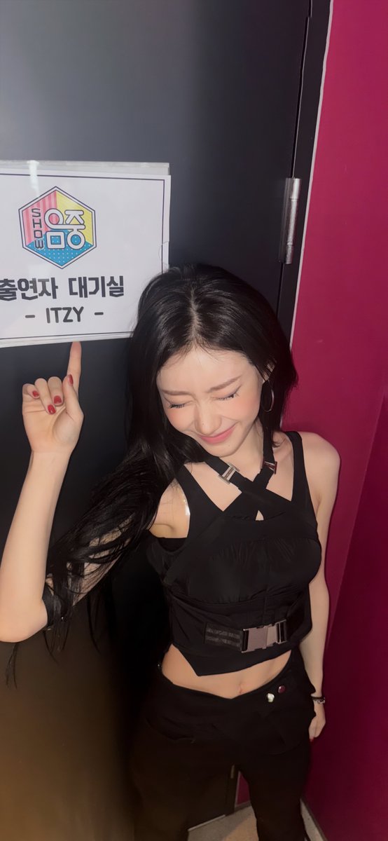 ITZY #CHAERYEONG #채령 #MIDZY #ITZY_TUNNELVISION #ITZY_TNVS