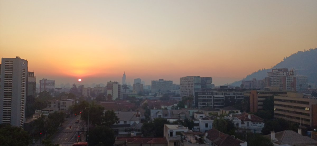 Insisto, si se cierra el Ministerio de la Mujer que nada aporta a Chile, podríamos comprar 10 Supertanker para la temporada de incendios en Chile.
 
#IncendiosForestales 
Merluzo QL