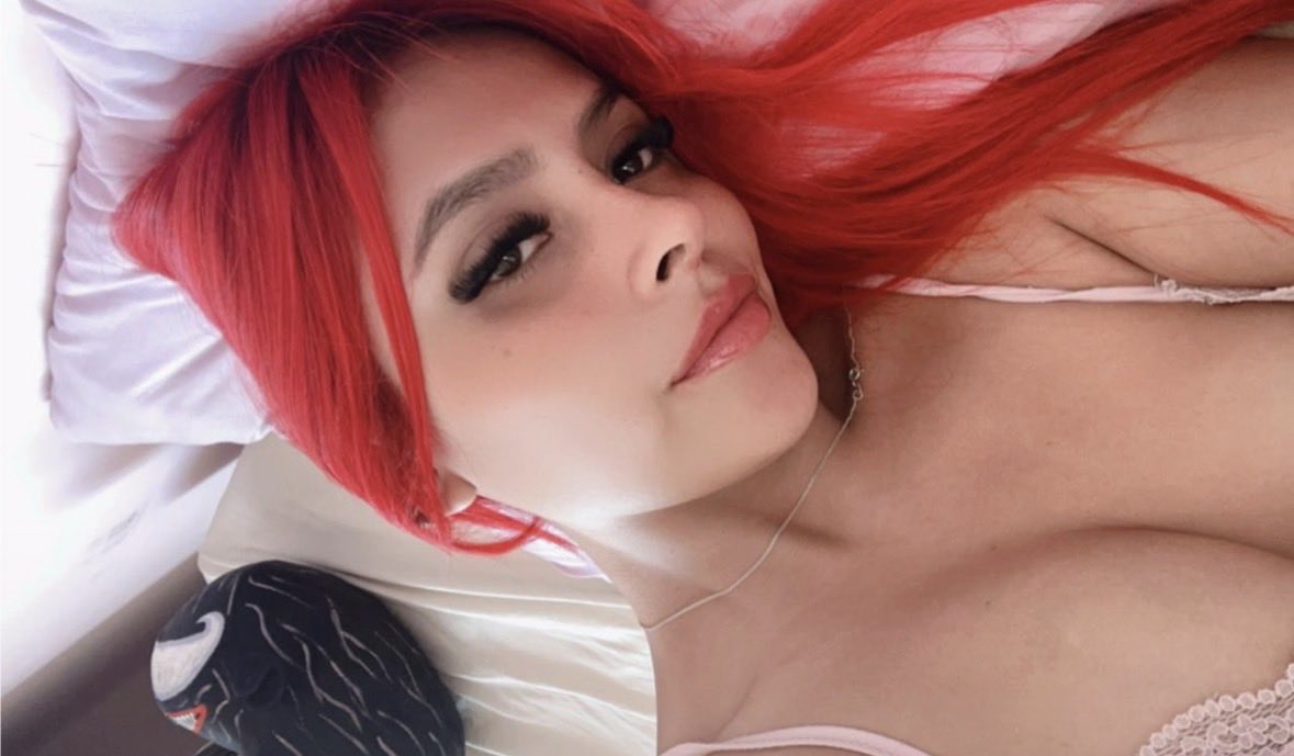 aylincherryred's tweet photo. Buenas https://t.co/N7hzYJxT8Z