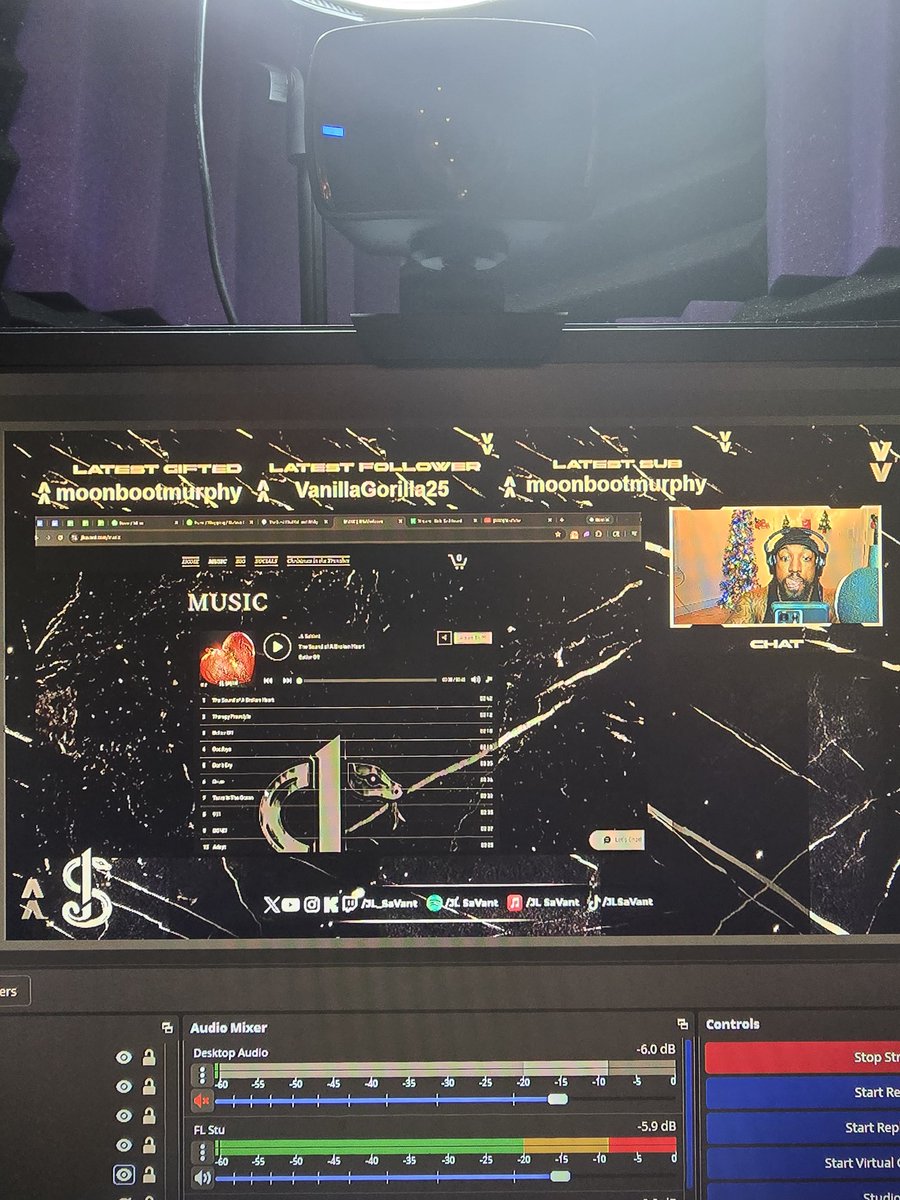 Working on the setlist for that show we're headlining next month! Come help! WE LIVE RN!

kick.com/jl_savant