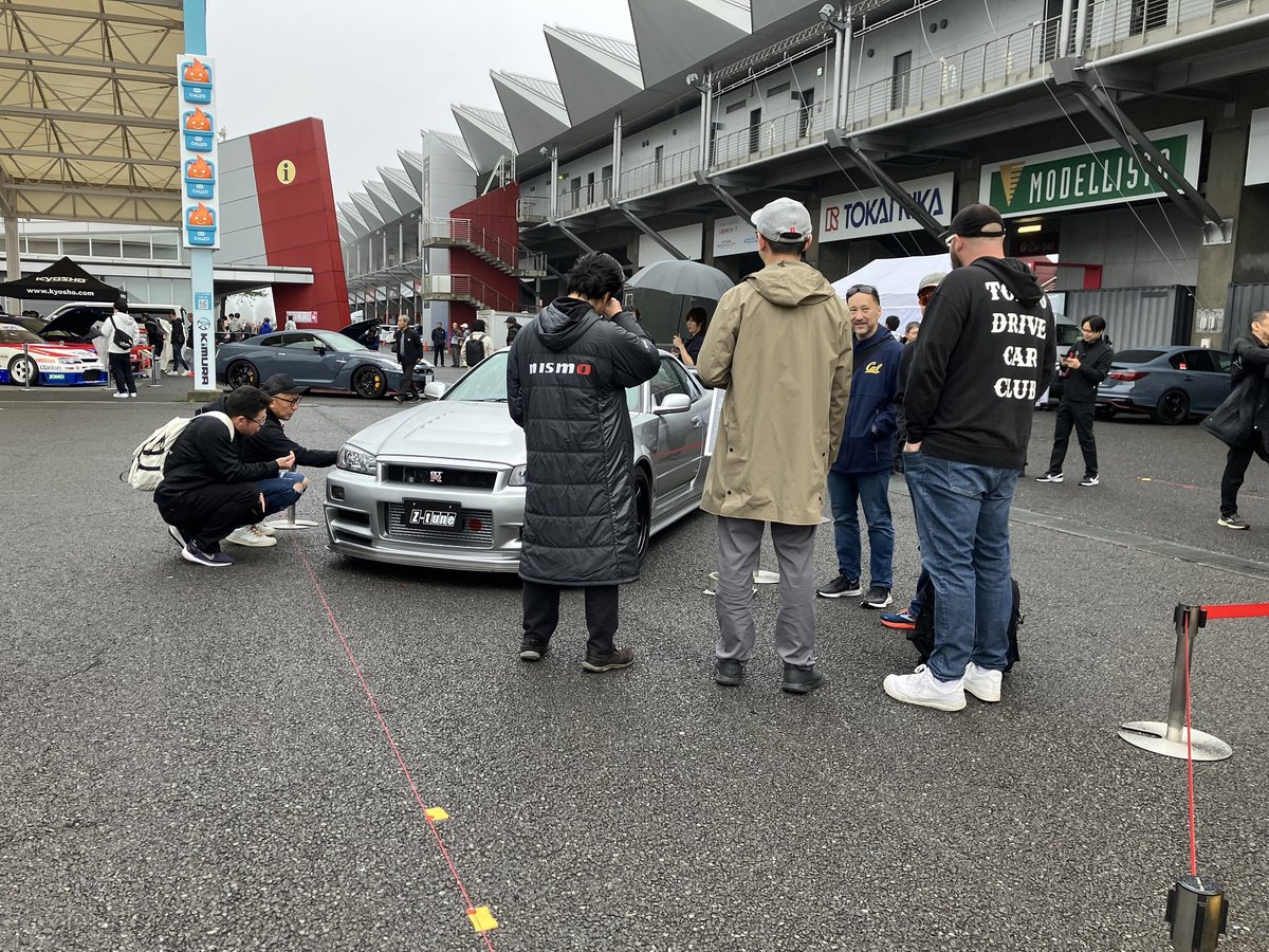 NISMO_JP's tweet image. 【大森ファクトリーブログ】

今年のR's Meetingの出展レポートです💁

#BNR34 #Ztune と、#BCNR33 #400R の2台を展示しました

会場内では、1995年にルマン24時間レースに参戦した #R33 #スカイラインGTR の展示も✨

▼詳細はこちら
ofblog.nismo.co.jp/2025/11/rs-mee…

#大森ファクトリー
#NISMO