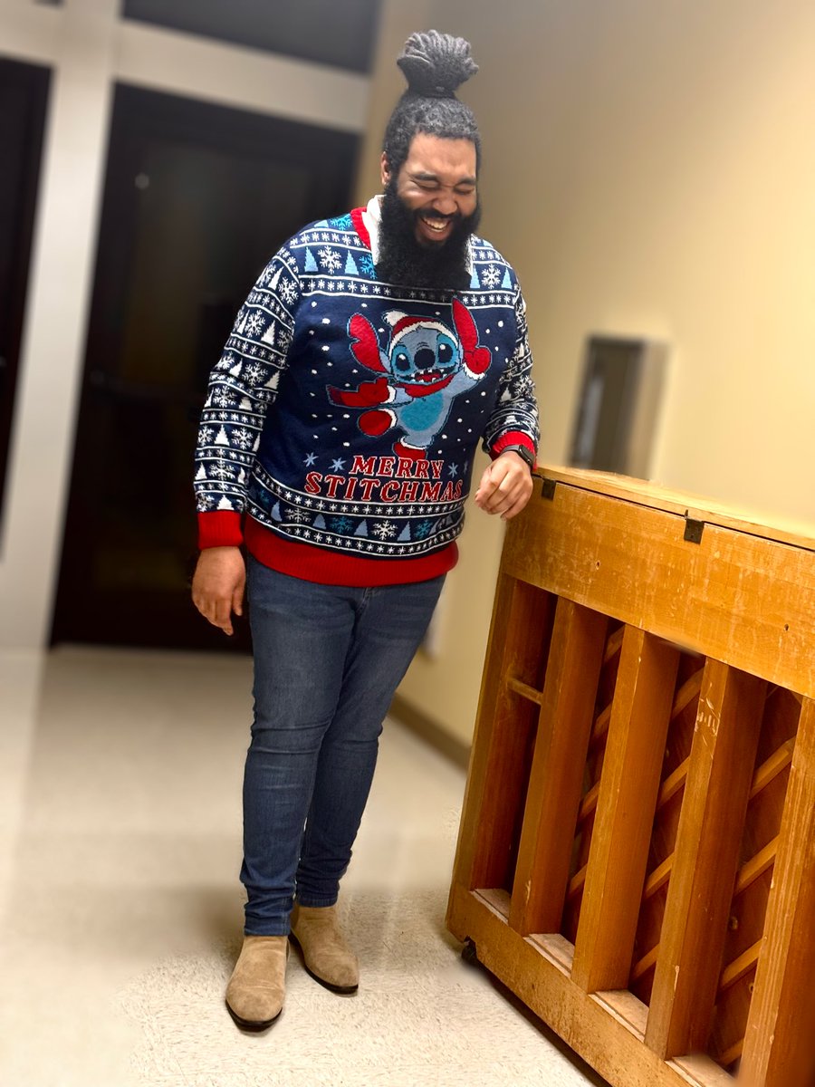 Holiday joy🎄>>>>> everything else.✨