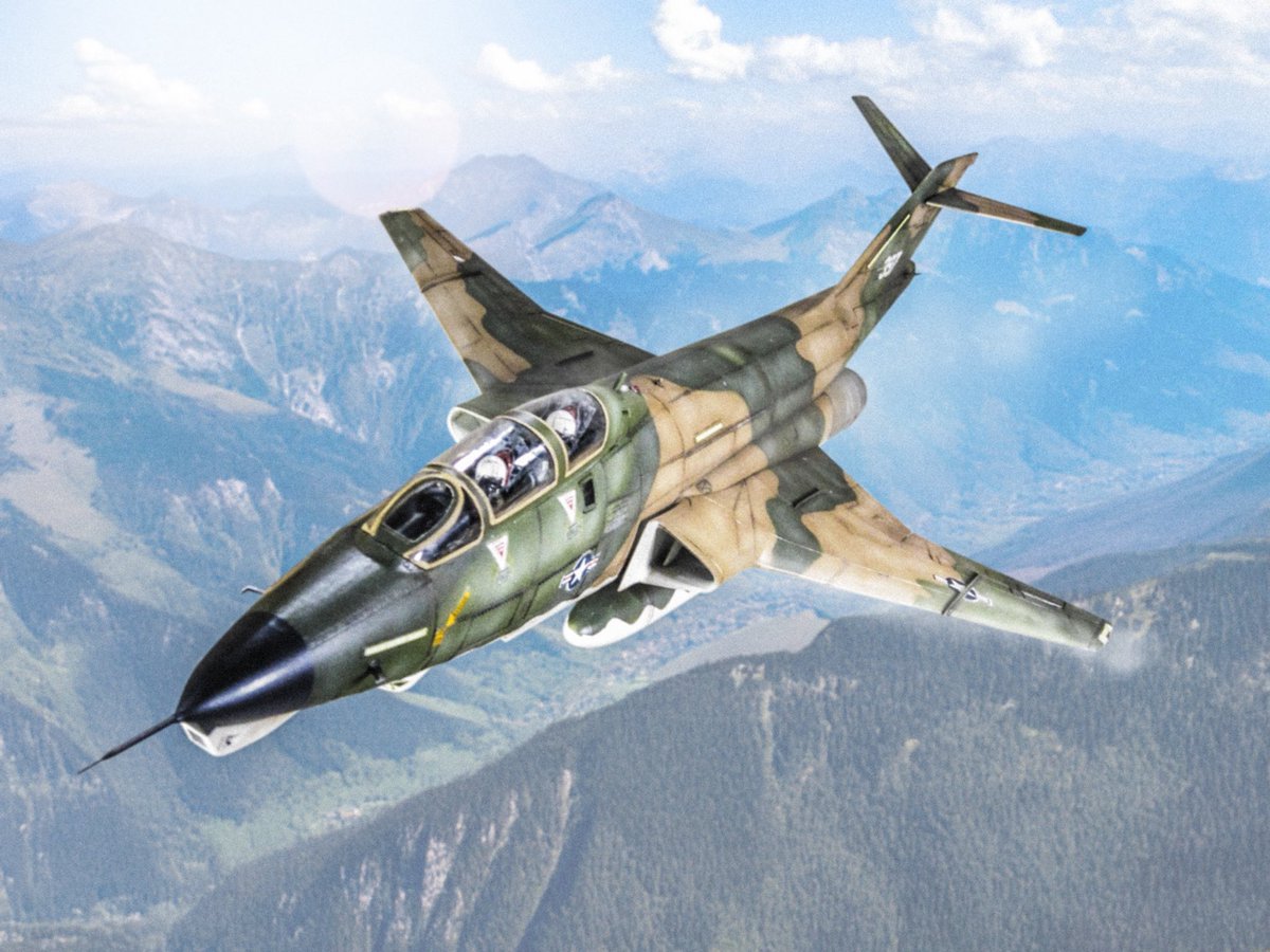 ⭐︎トム☆ Amazon.co.jp: ティーズファクトリー トムとジェリー トム カラビナ