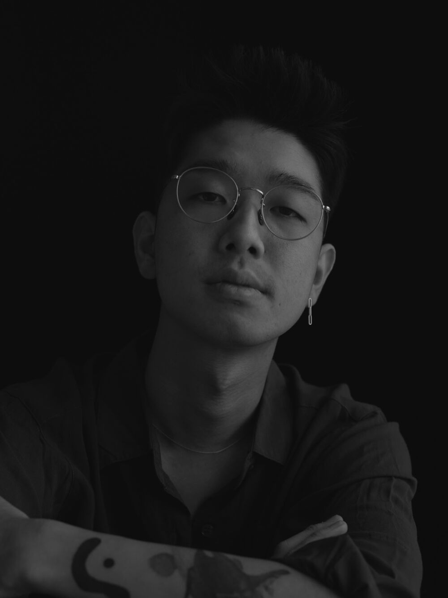 Spincoaster's tweet image. 【NEWS】KM、客演にSPARTAを迎えた新曲リリース

自身のボーカルプロジェクトの名を冠した2作目 spincoaster.com/news/km-blue-h… #KM