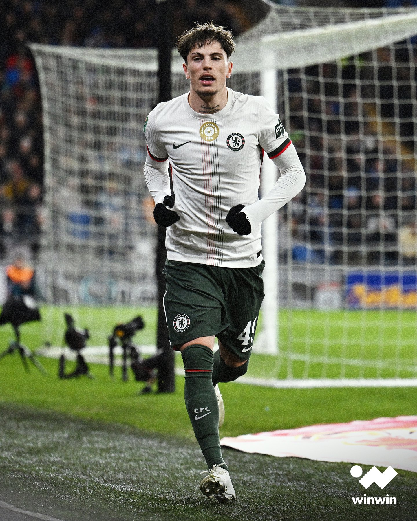 غارناتشو في 45 دقيقة فقط أمام كارديف. سجل هدفين. خلق فرصتين. 3 تسديدات على المرمى. 8 لمسات داخل منطقة الخصم. 100% دقة التمريرات. أي موهبة خسرها مانشستر يونايتد 