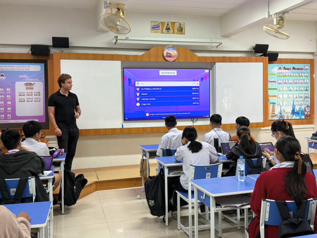 BFITSThailand's tweet image. Sharpening minds before the exam week 🌟 At the SKR BFITS Program, students kicked off English class with a @Kahoot picture-guessing game led by Teacher Dominic — boosting focus, confidence &amp;amp; energy through fun learning 🚀

#SKR #BFITSProgram #ShineWithBFITS #TeachInThailand 🇹🇭