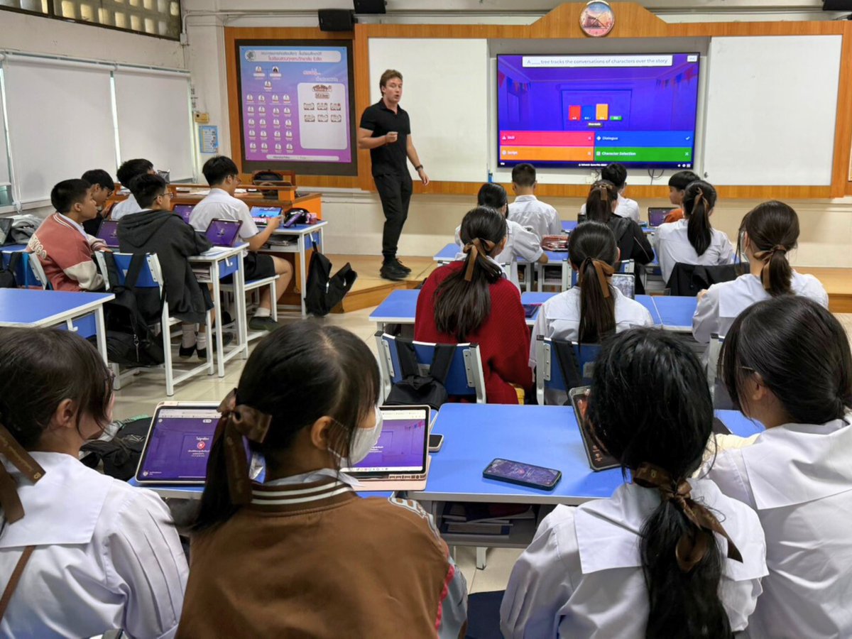 BFITSThailand's tweet image. Sharpening minds before the exam week 🌟 At the SKR BFITS Program, students kicked off English class with a @Kahoot picture-guessing game led by Teacher Dominic — boosting focus, confidence &amp;amp; energy through fun learning 🚀

#SKR #BFITSProgram #ShineWithBFITS #TeachInThailand 🇹🇭
