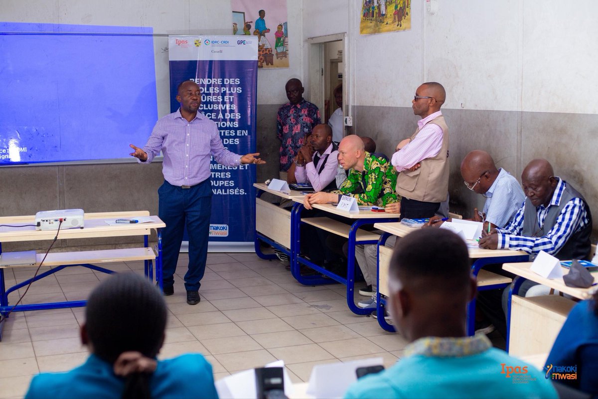VivianeNabintu's tweet photo. #CTSNEXUS
Lancement de 3 jours de clarification des valeurs et de transformation des attitudes #CVTA sur les #DSSR par #IPAS, destinée aux acteurs scolaires de l’Institut Matonge et des EP1 et EP2 Lumumba, afin de promouvoir un enseignement inclusif sûr et respectueux des droits. https://t.co/OyyoEWSNmk
