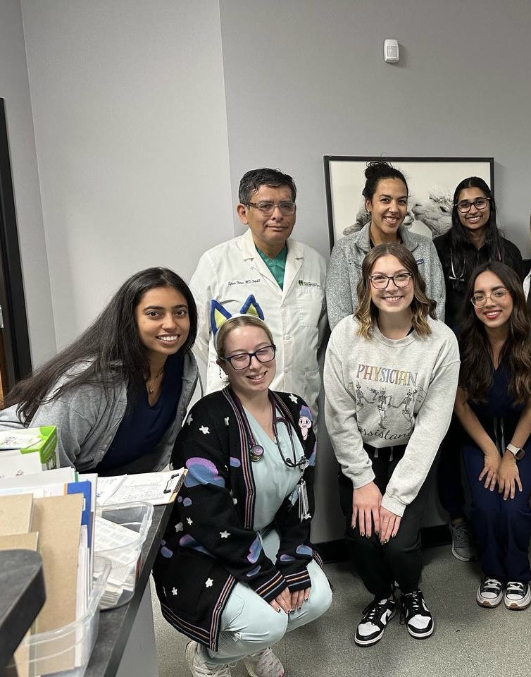Congratulations Dayana Pizarro, medical student of Universidad Peruana de Ciencias Aplicadas (UPC) that finished her pediatric rotation in Bolingbrook, Illinois last October 2025
<a href="/AAPPHealth/">American Association of Peruvian Physicians (AAPP)</a>