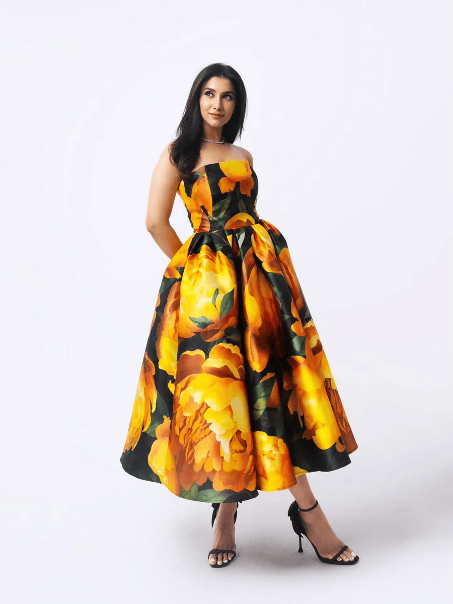Calcutta_Times's tweet photo. Winter blooms never fade ❄️🌸 Rukmini Maitra brings fresh florals to the cold season, proving that elegance can blossom even in winter.

#WinterBloom #FloralInWinter #RukminiMaitra #WinterElegance #ColdSeasonStyle #FloralGown #WinterMood #StyleInBloom https://t.co/aN0egfwtAg