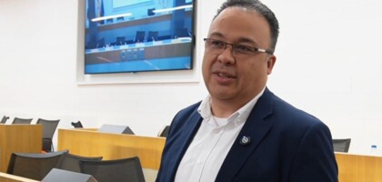 RevistaEcofin's tweet photo. Entrevista | Alan Archila, CEO de ReactID, la compañía que lidera el desarrollo de sistemas de identificación digital seguros.

https://t.co/PlFeEAp7Y7 https://t.co/mxGhgMvofT