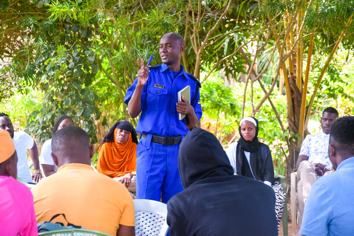 StretchersYouth's tweet photo. Lasting peace is built together. It cannot rest on communities alone or be enforced by force alone.

When security actors work as partners with communities, trust grows, early tensions are addressed, and accountability is strengthened. 

#YOWO #14YearsOfImpact https://t.co/9Zgq1OhNFp